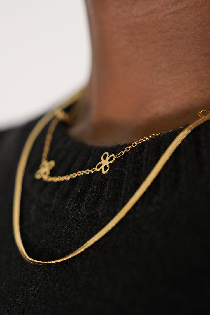 Double Stranded Daisy Necklace