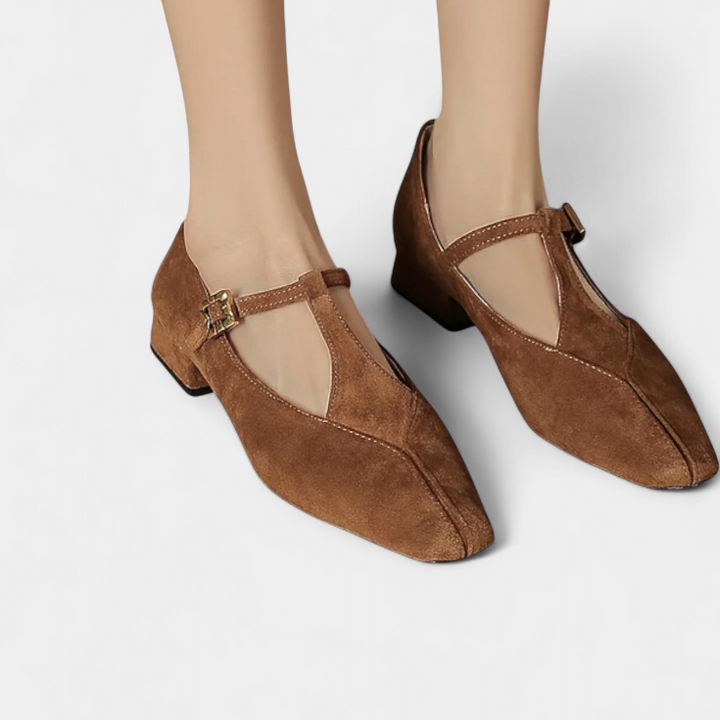Elly | Low Heels with Strap and Buckle